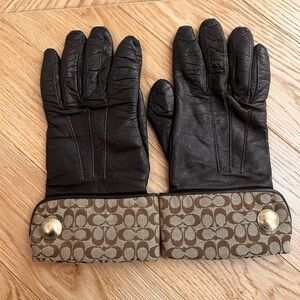 Coach Brown Leather Gloves with Patterned Cuffs